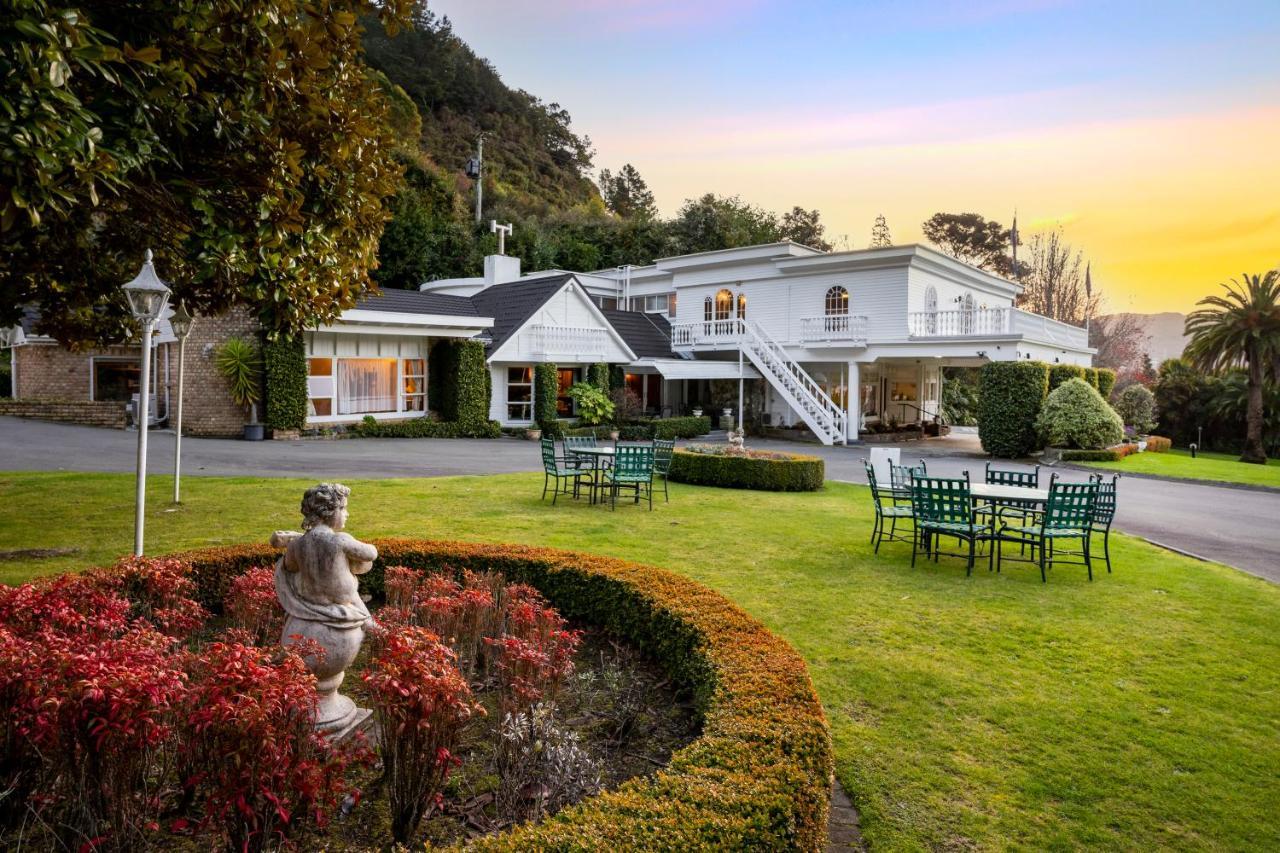 Wallaceville Motor Lodge Upper Hutt Eksteriør billede
