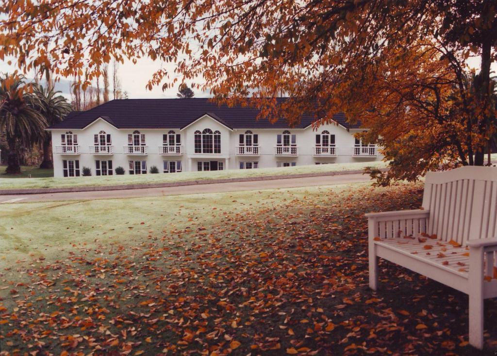 Wallaceville Motor Lodge Upper Hutt Eksteriør billede